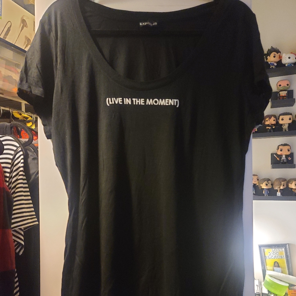 Express Graphic T